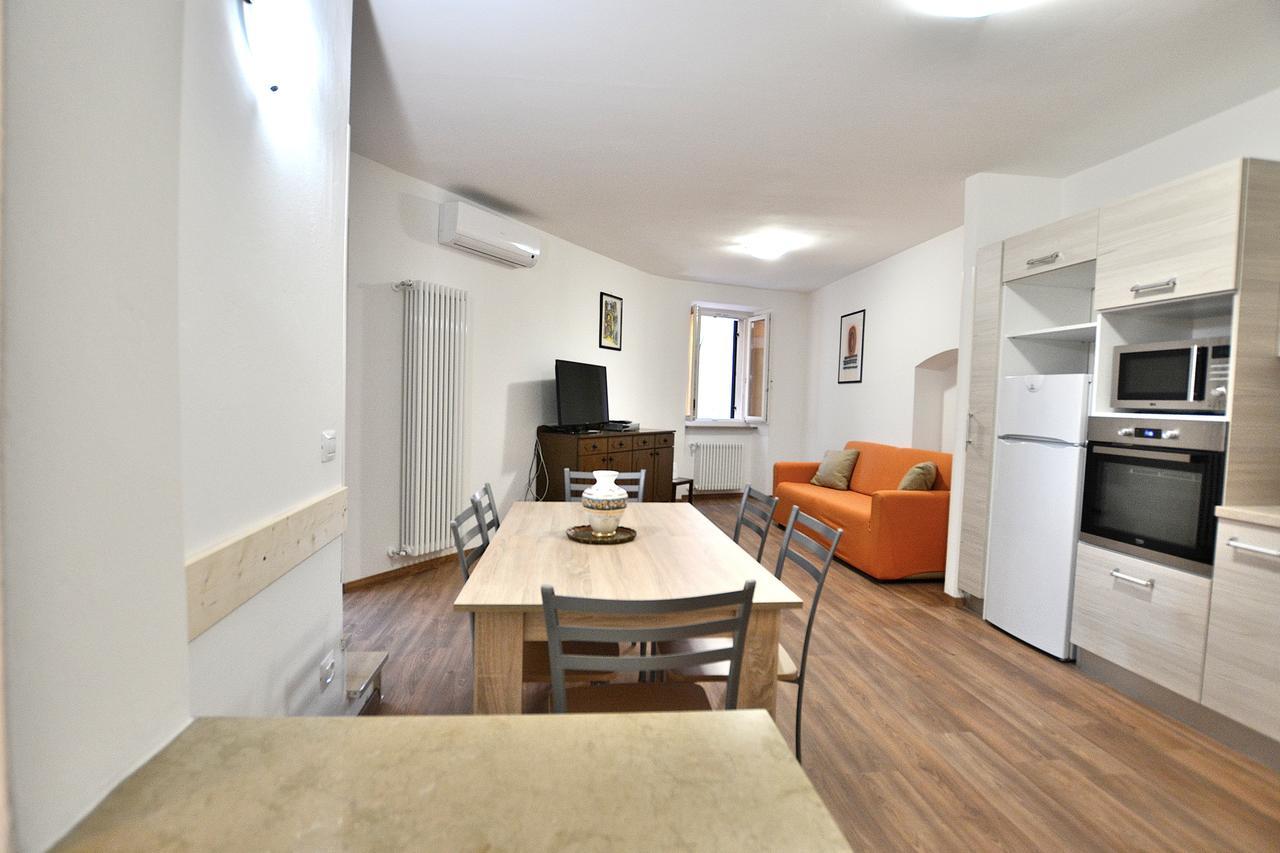 Apartment Del Pescatore Torri Del Benaco Esterno foto