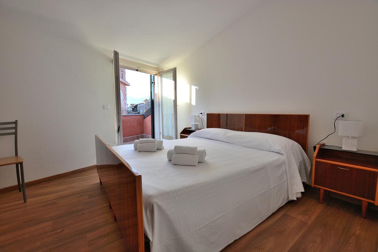 Apartment Del Pescatore Torri Del Benaco Esterno foto