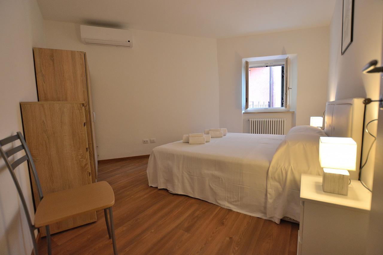 Apartment Del Pescatore Torri Del Benaco Esterno foto